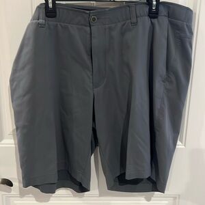 Under Armour size 42 heat gear short dark  grey